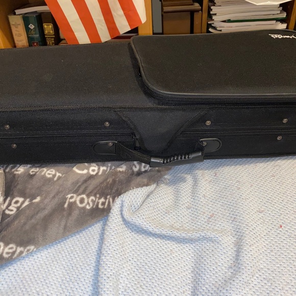 COPY - Authentic Mendini Violin and accessories!!! - Picture 5 of 16